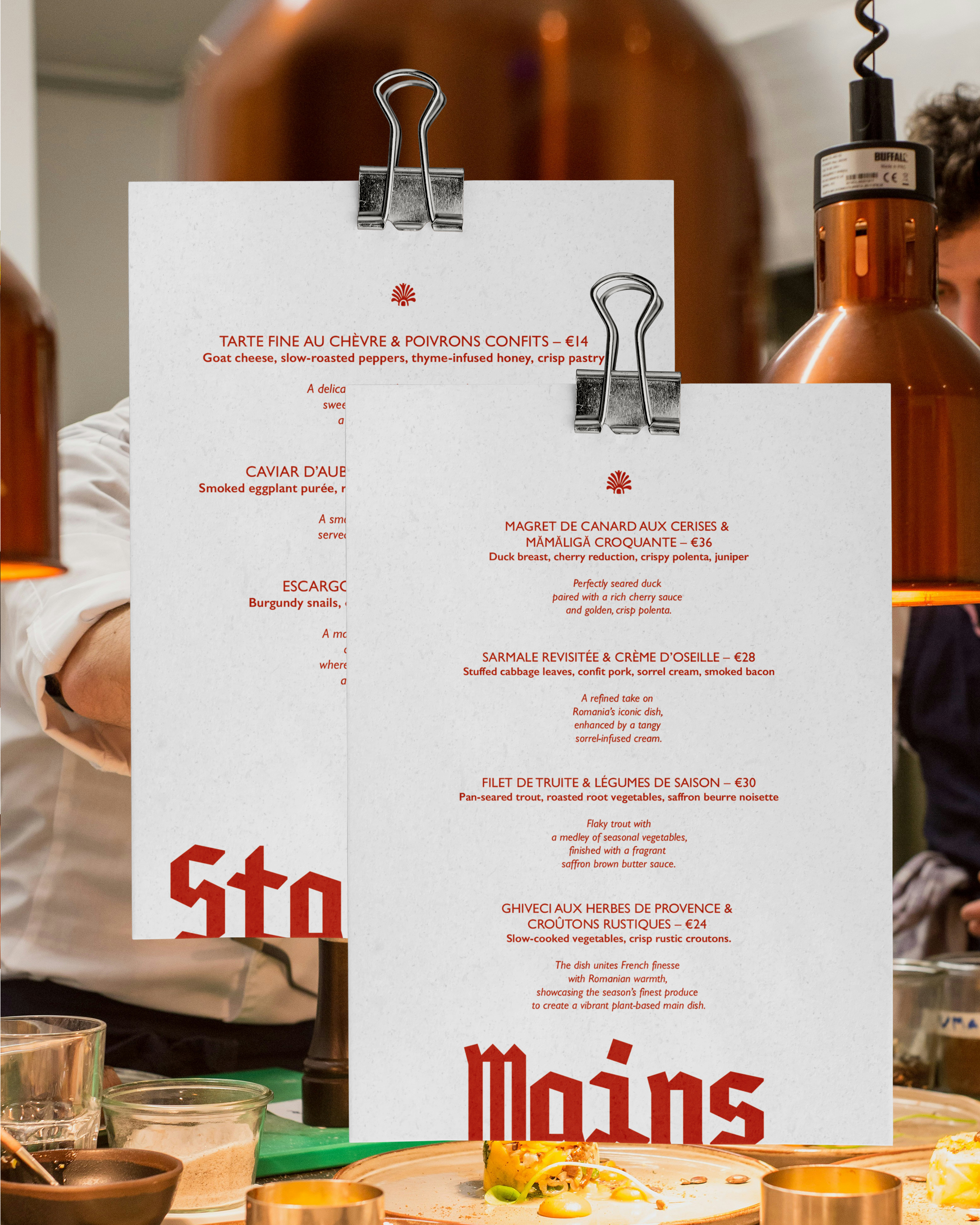 Menüdesign für Paprique – typografisch gestaltete Speisekarte mit Fokus auf Farbpsychologie und visuelle Lenkung. Gestaltung, die Appetit, Neugier und Orientierung verbindet.